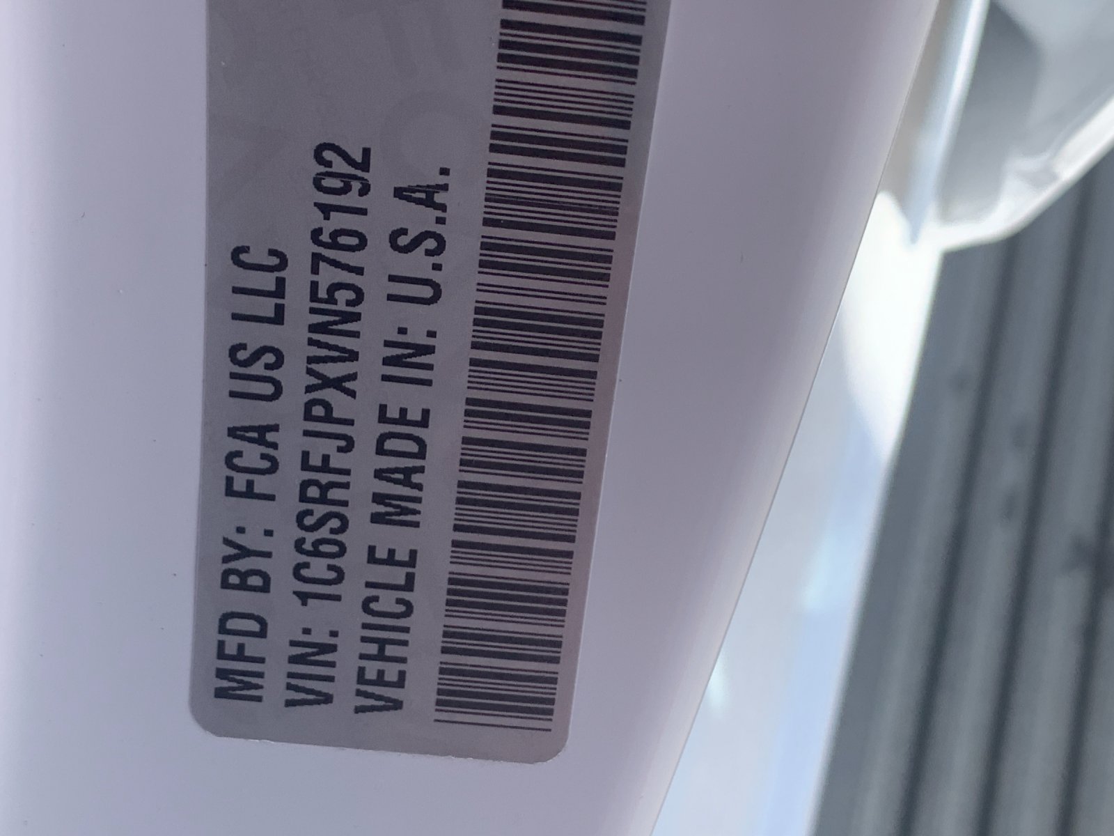 New 2027 Bright White Clear-Coat Exterior Paint RAM Laramie image 35