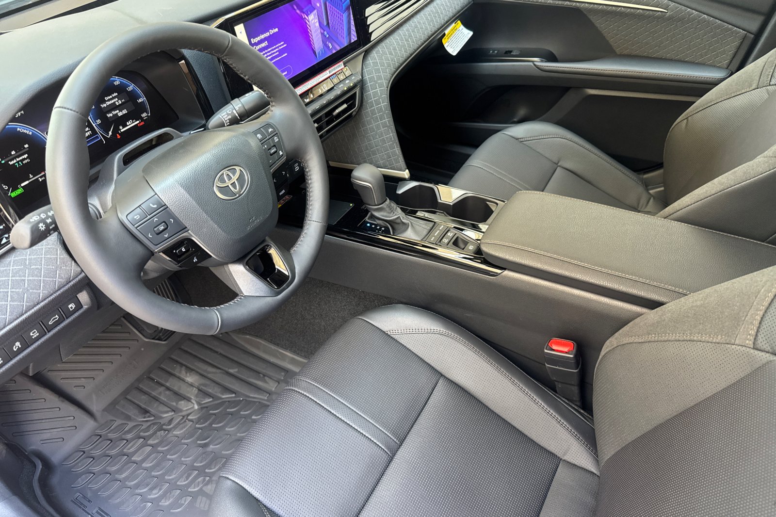 New 2026 Wind Chill Pearl Toyota XLE image 9
