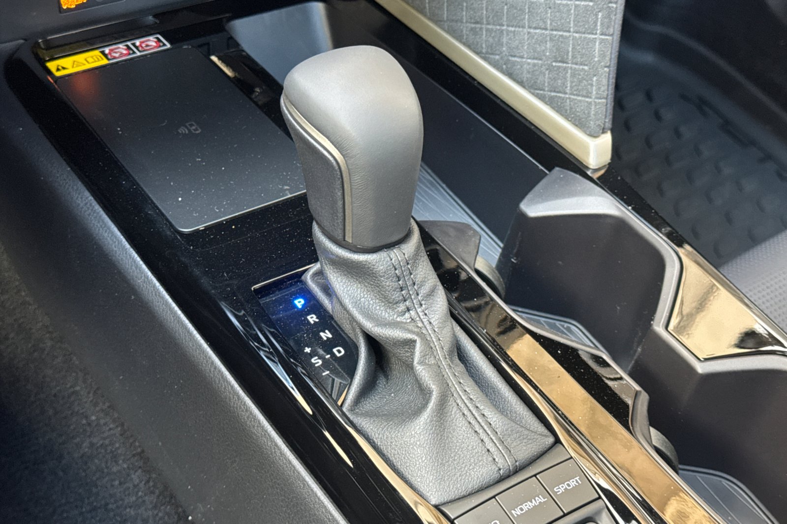 New 2026 Wind Chill Pearl Toyota XLE image 20