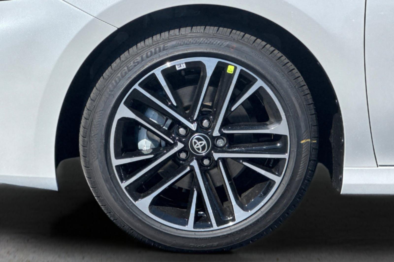 New 2026 Wind Chill Pearl Toyota XLE image 24