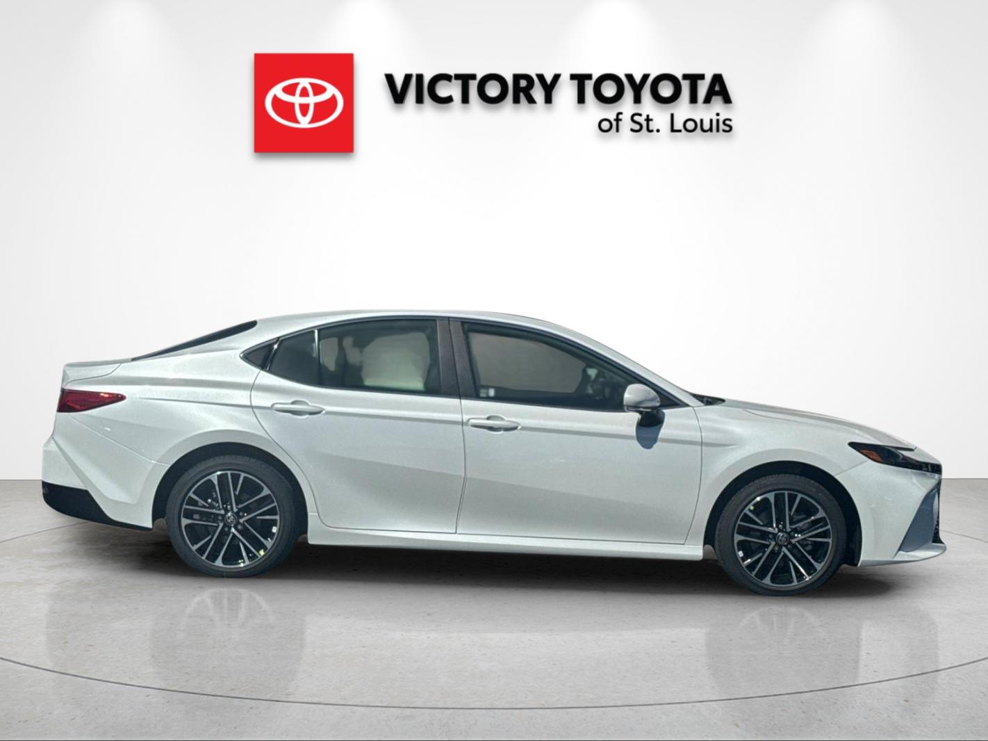 New 2026 Wind Chill Pearl Toyota XLE image 2