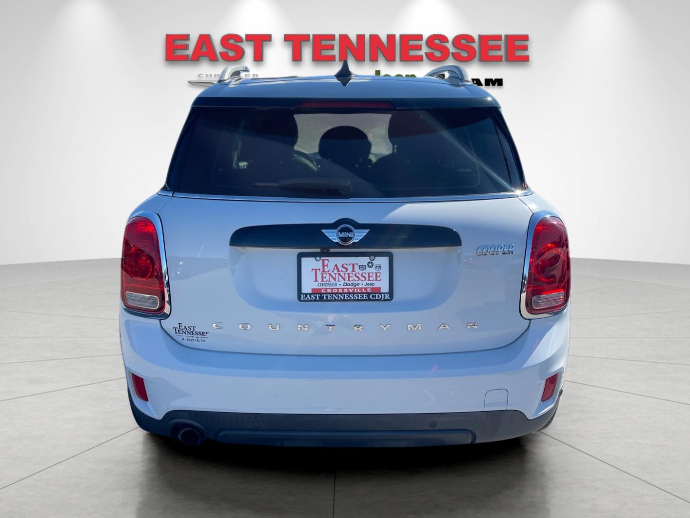 Used 2017 White MINI Base image 4