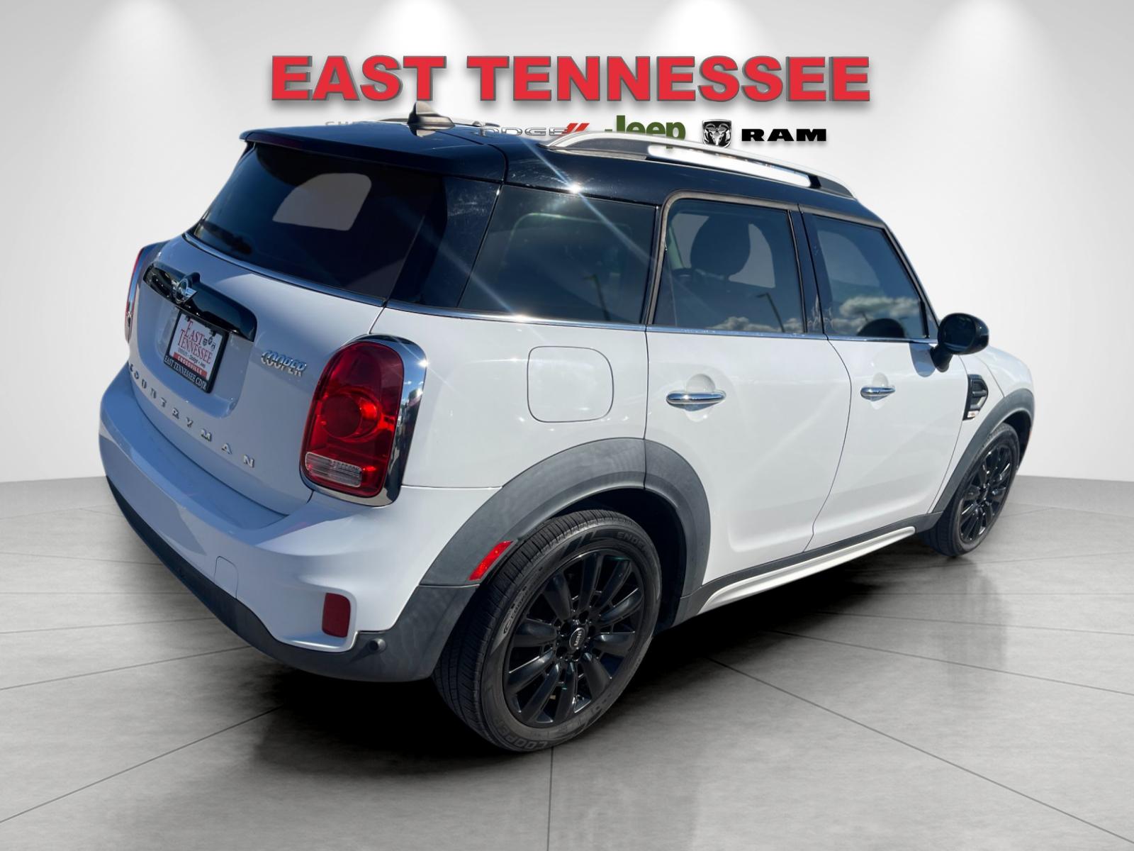 Used 2017 White MINI Base image 3