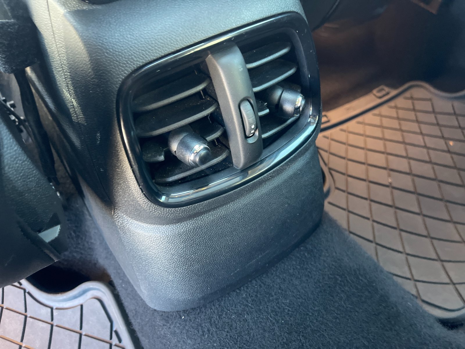 Used 2017 White MINI Base image 15