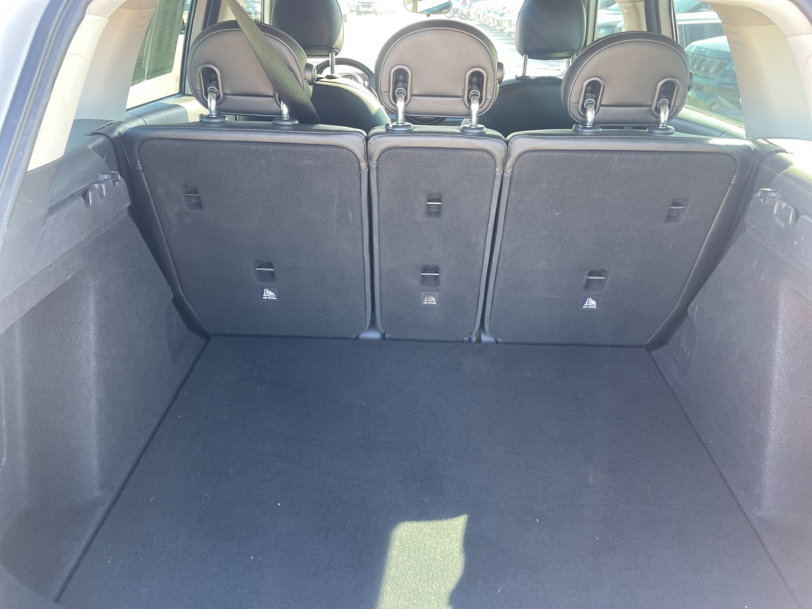 Used 2017 White MINI Base image 18