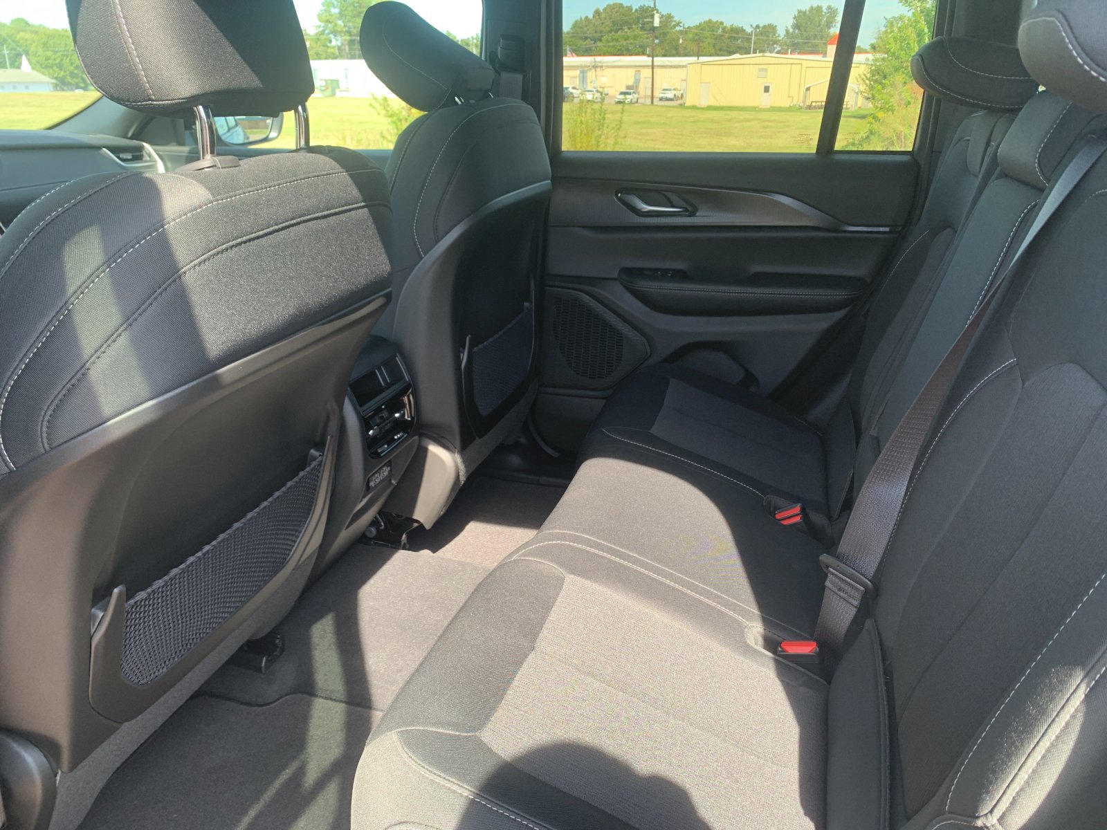 New 2027 Gray Jeep  image 14