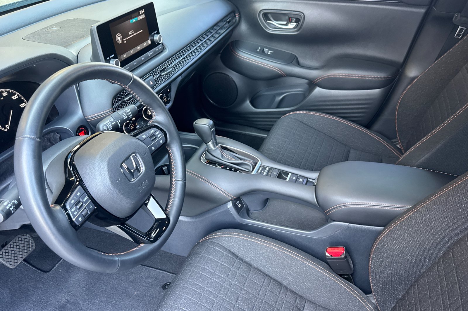 Certified Used 2025 Nordic Forest Pearl Honda Sport image 7