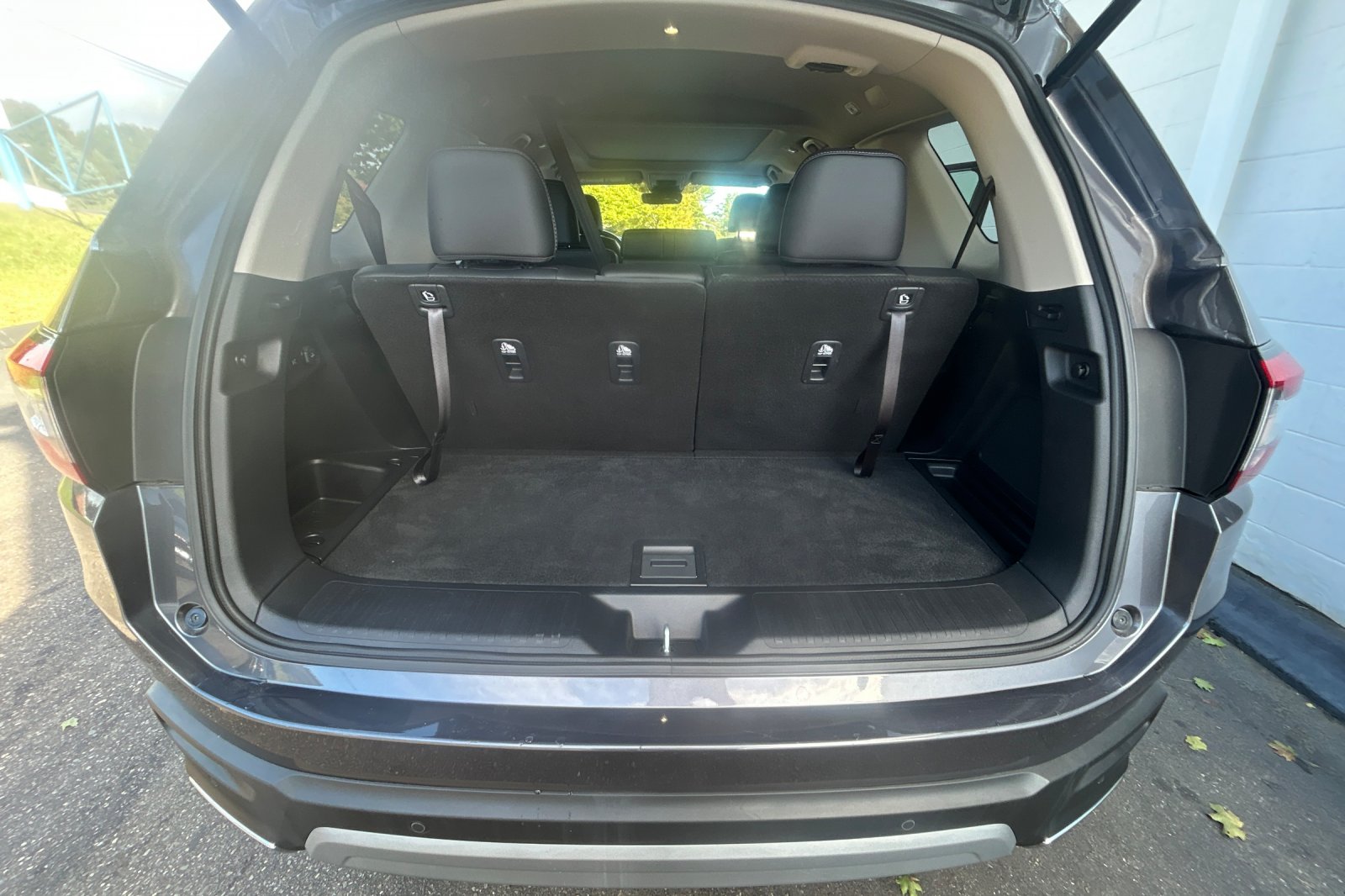 Used 2025 Modern Steel Metallic Honda Touring+ image 16