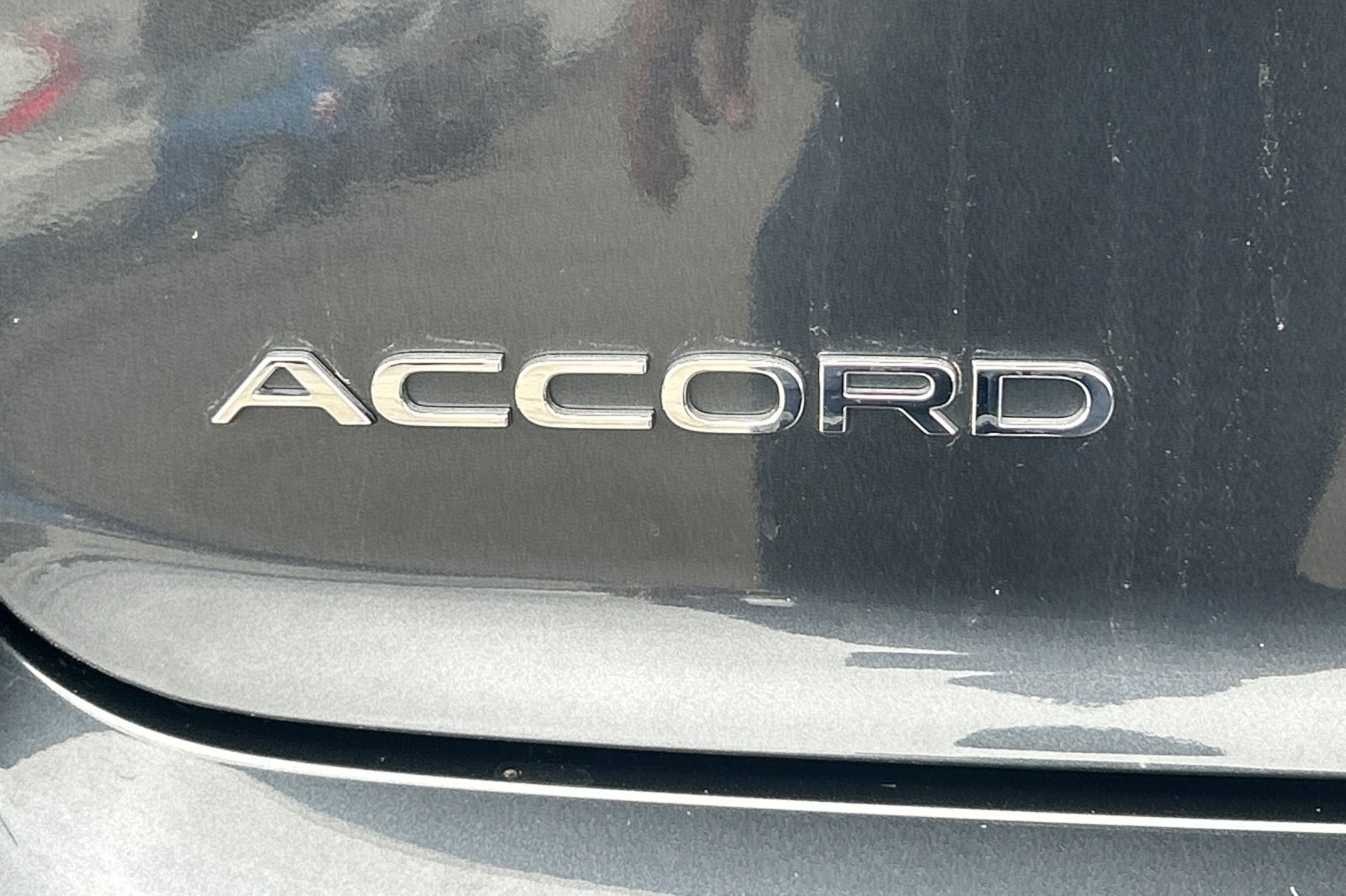 Used 2025 Meteorite Gray Metallic Honda SE image 27