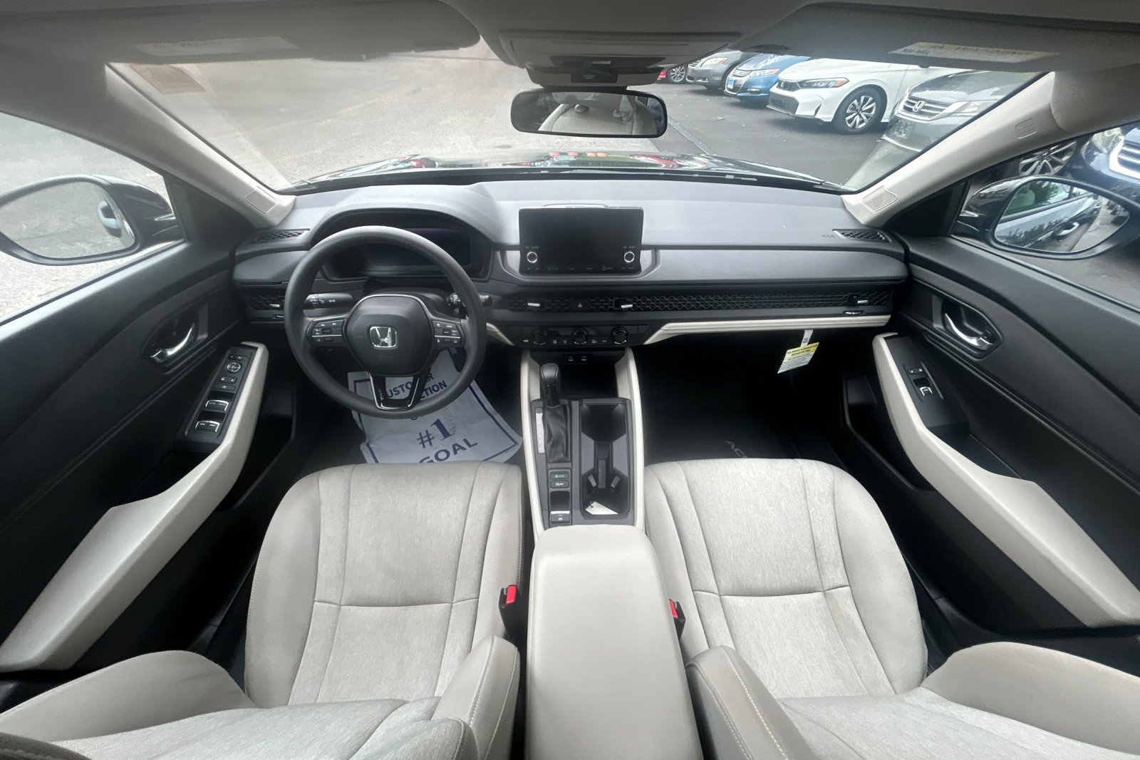 Used 2025 Meteorite Gray Metallic Honda SE image 13