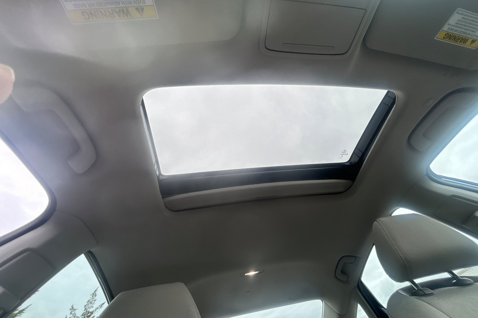 Used 2025 Meteorite Gray Metallic Honda SE image 16