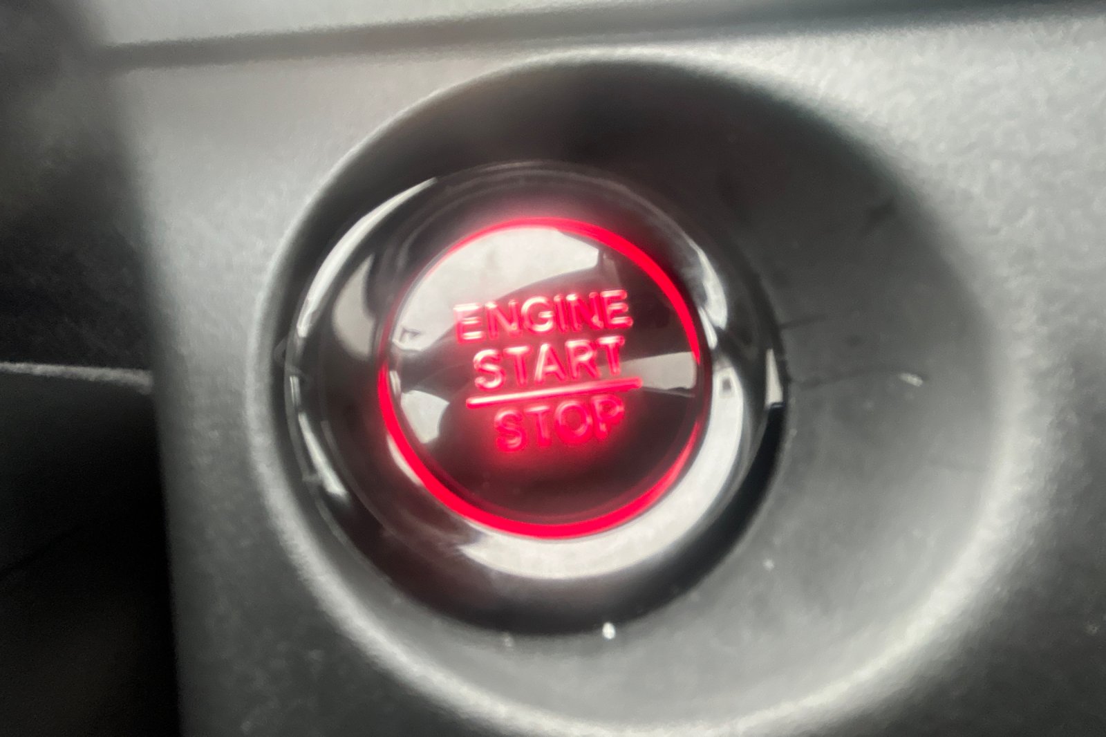 Used 2025 Meteorite Gray Metallic Honda SE image 22