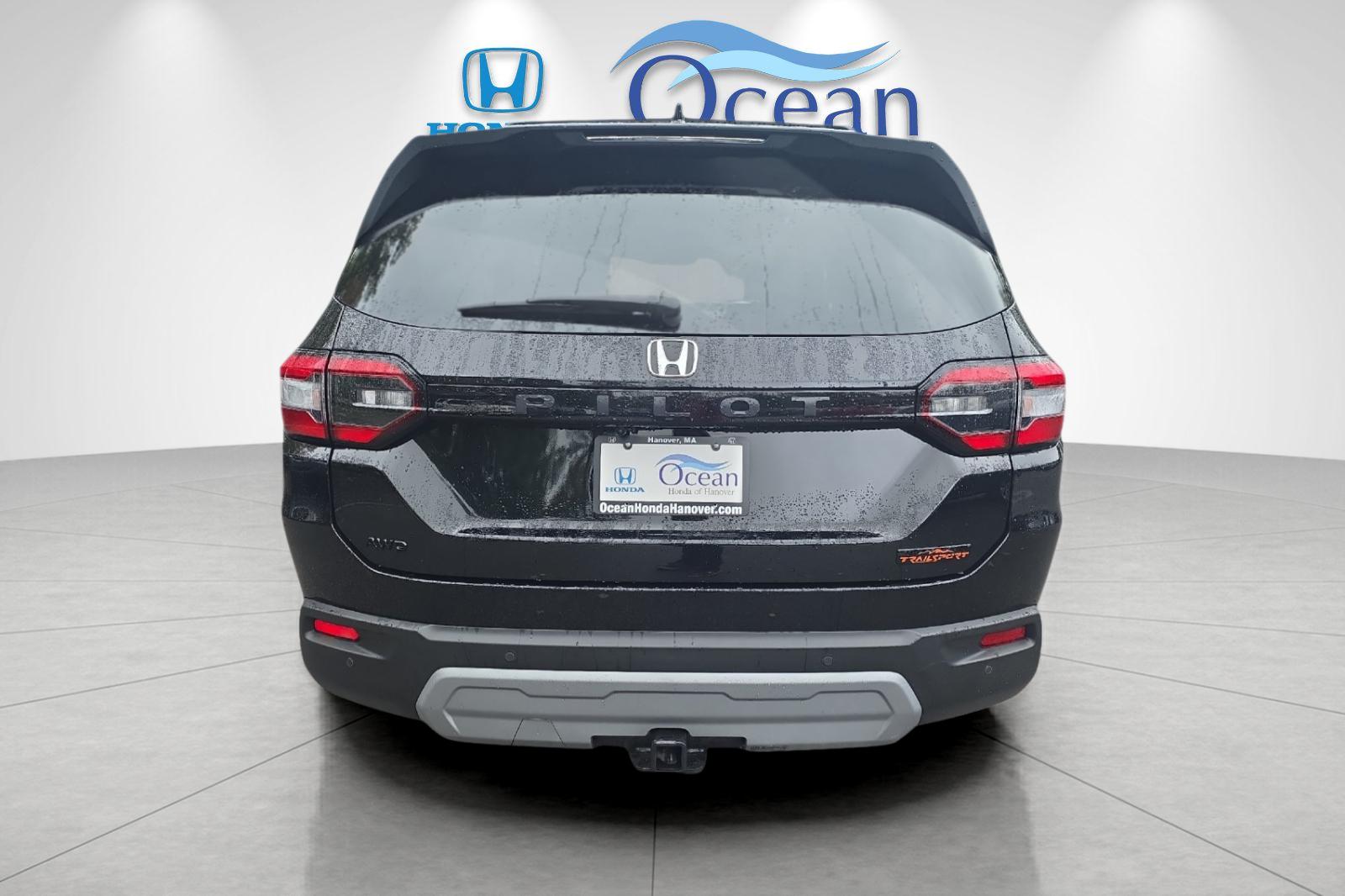 Used 2024 Crystal Black Pearl Honda TrailSport image 4