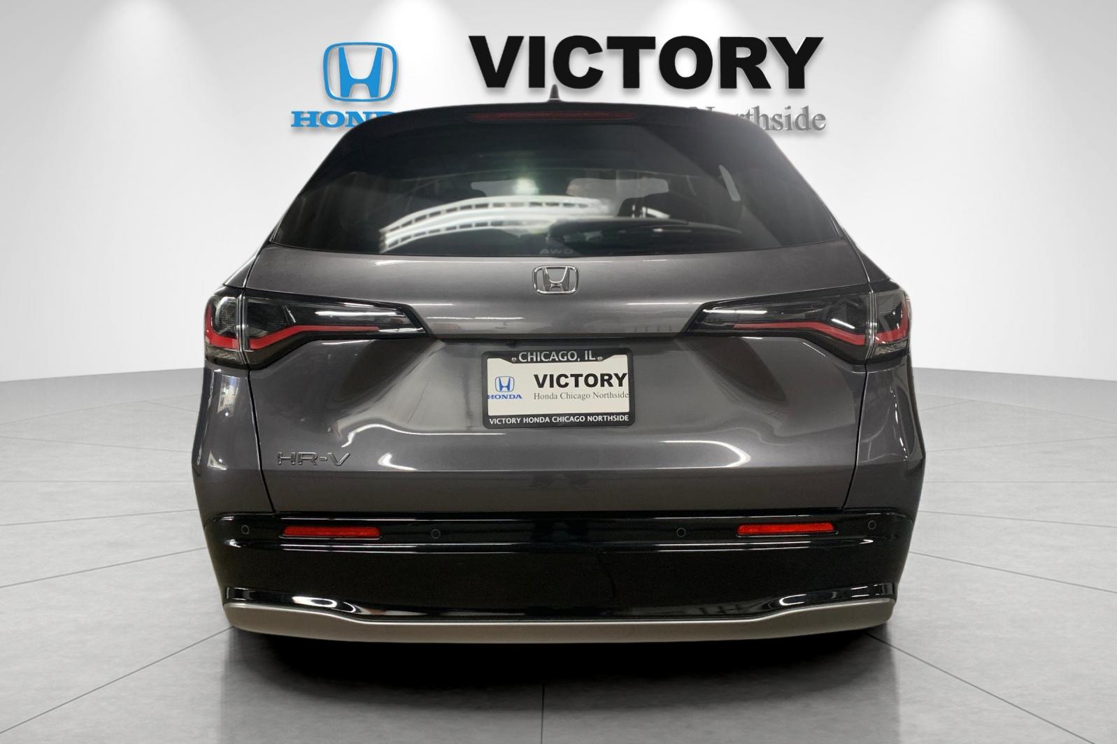 Certified Used 2024 Modern Steel Metallic Honda 5DR AWD EX-L image 5