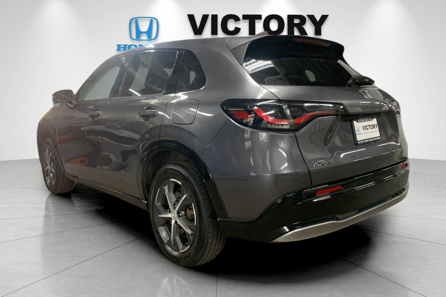 Certified Used 2024 Modern Steel Metallic Honda 5DR AWD EX-L image 3