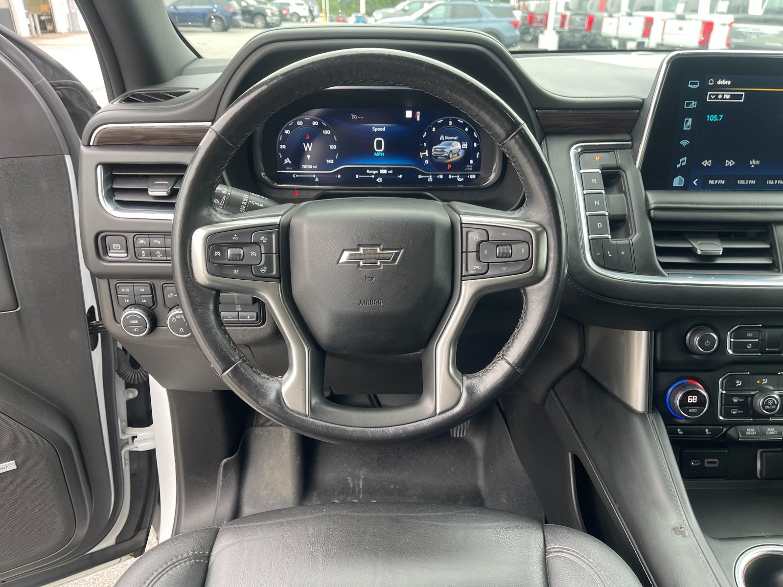 Used 2022 White Chevrolet Z71 image 17
