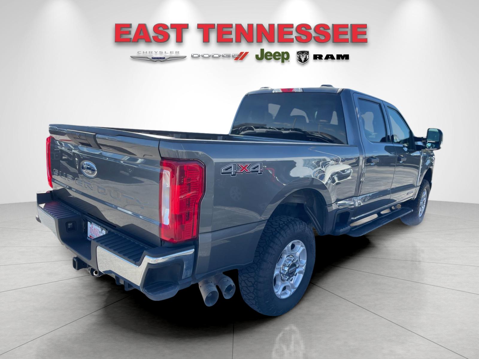 Used 2026 Gray Ford XLT image 3