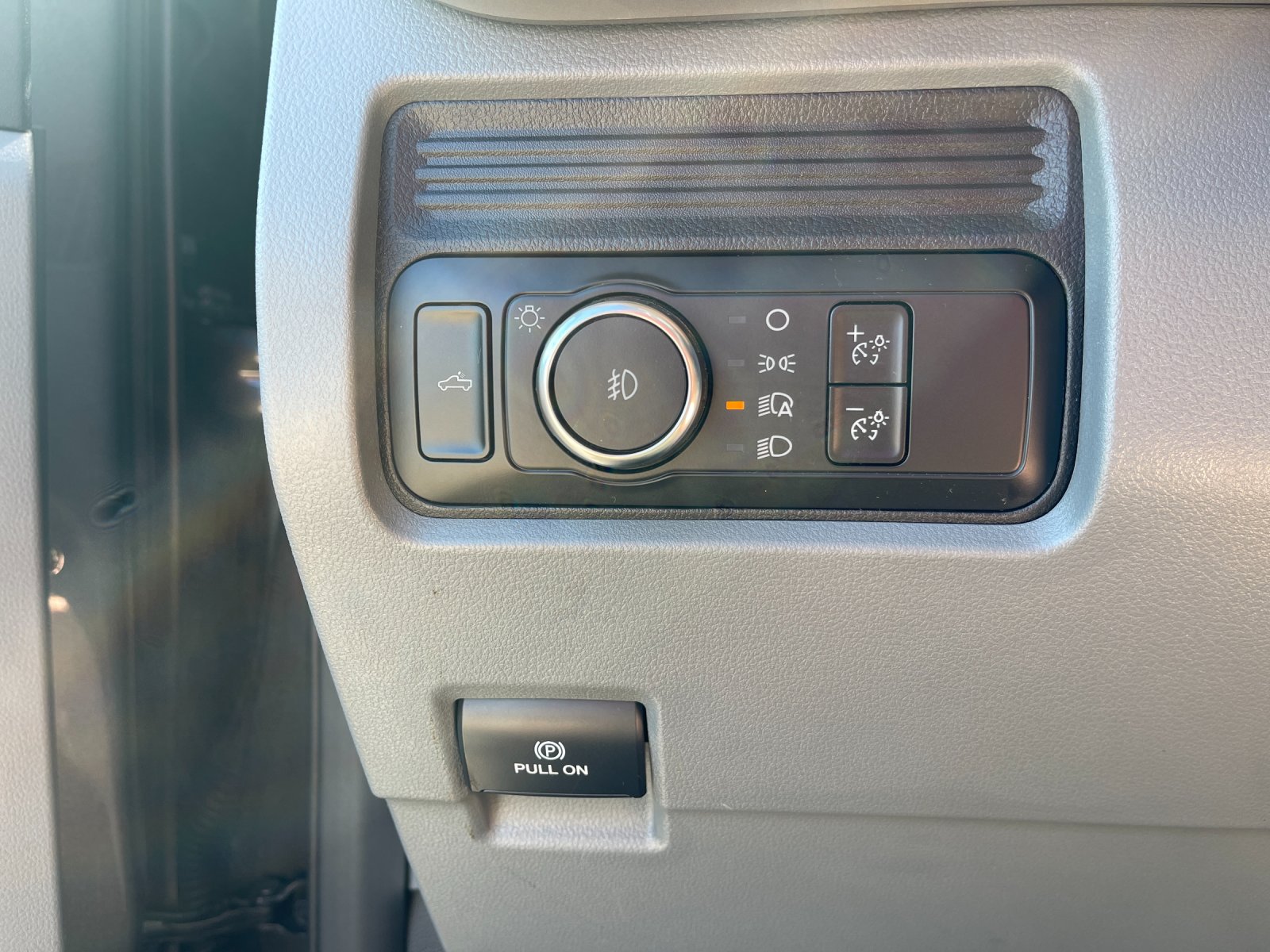 Used 2026 Gray Ford XLT image 28
