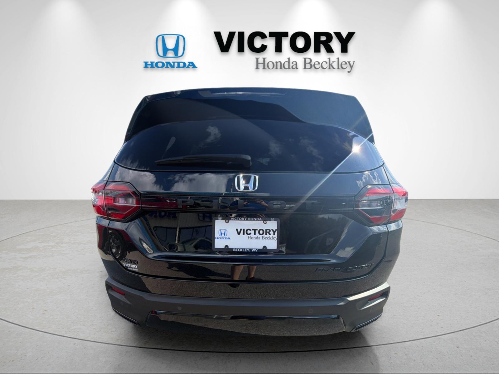 New 2026 Crystal Black Pearl Honda AWD Black Edition image 4