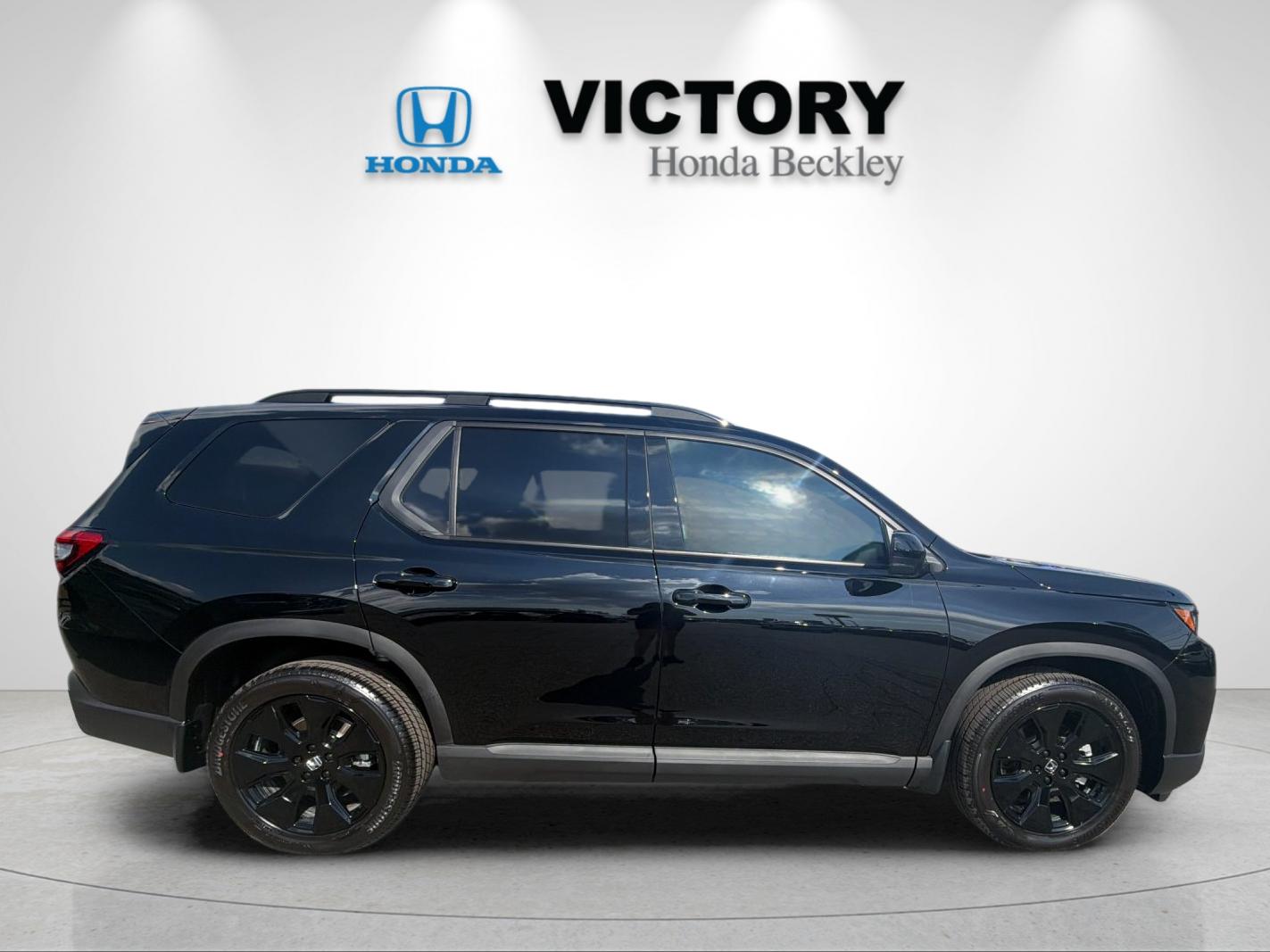 New 2026 Crystal Black Pearl Honda AWD Black Edition image 6