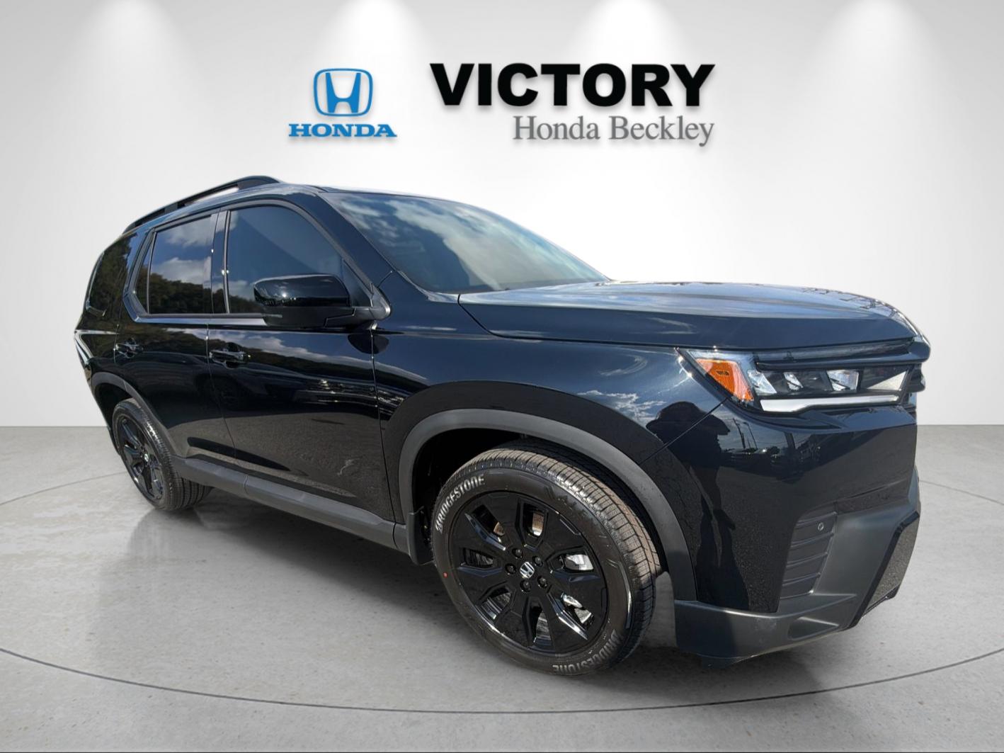 New 2026 Crystal Black Pearl Honda AWD Black Edition image 7