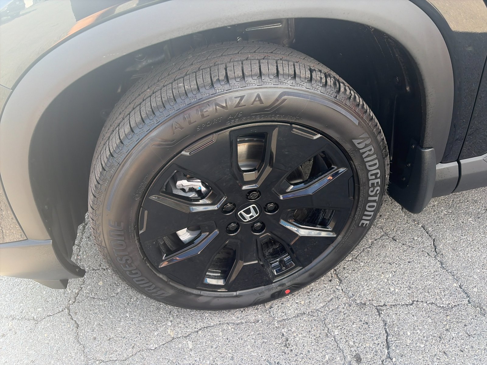 New 2026 Crystal Black Pearl Honda AWD Black Edition image 9