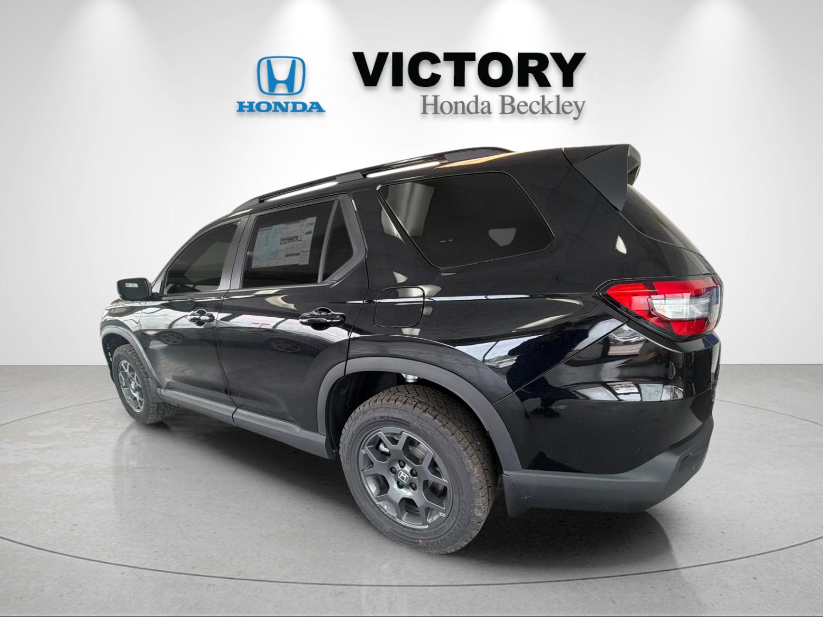 New 2026 Crystal Black Pearl Honda AWD TrailSport image 3