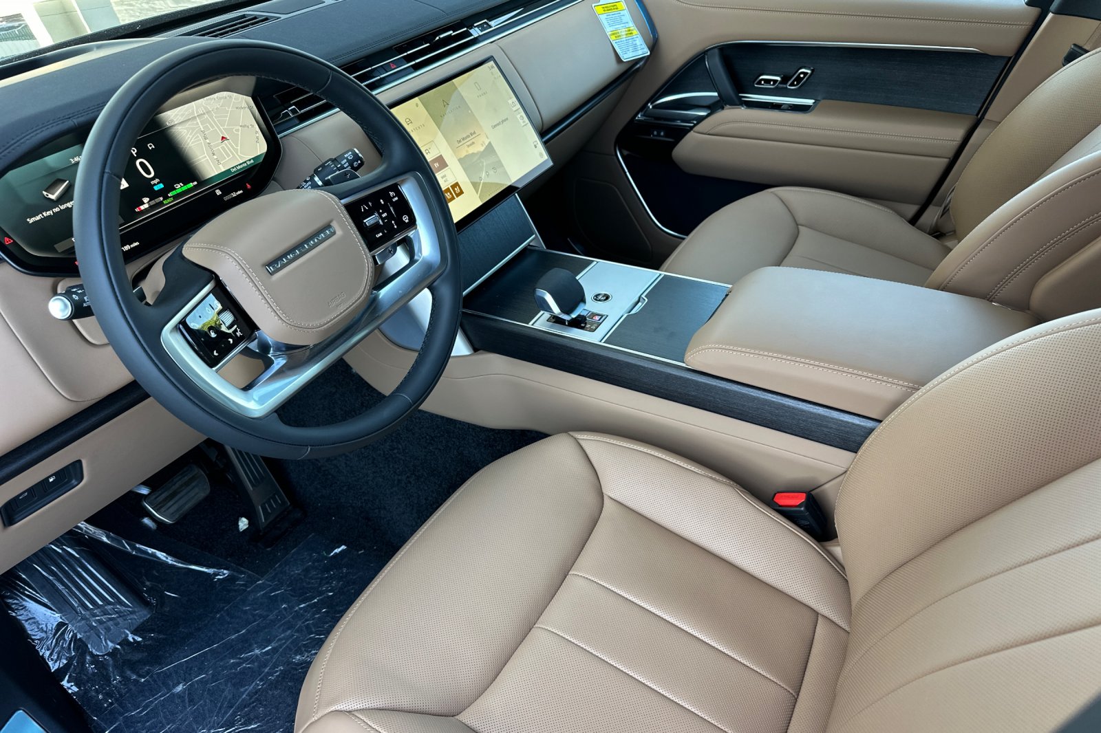 New 2026 Belgravia Green Land Rover SE image 10