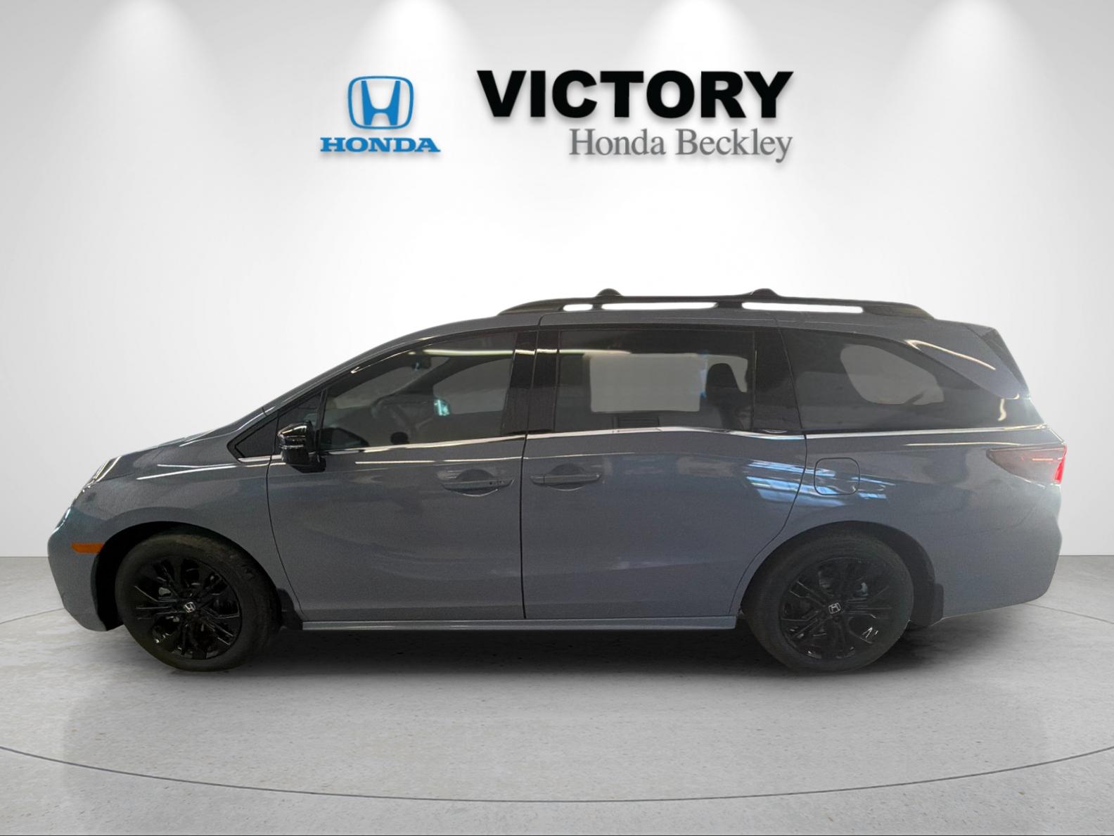 New 2026 Sonic Gray Pearl Honda Sport-L image 2