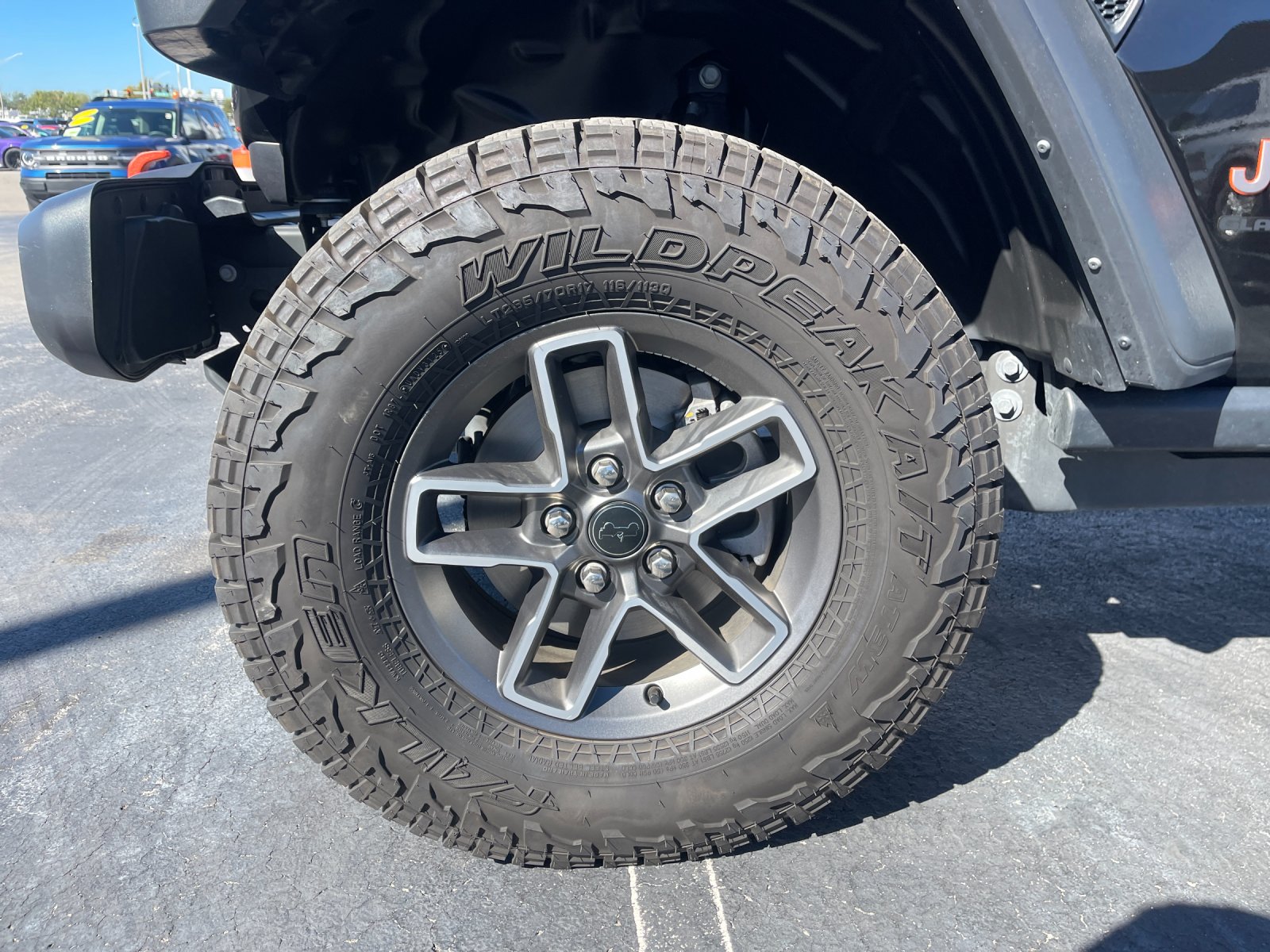Used 2026 Black Jeep Mojave image 31