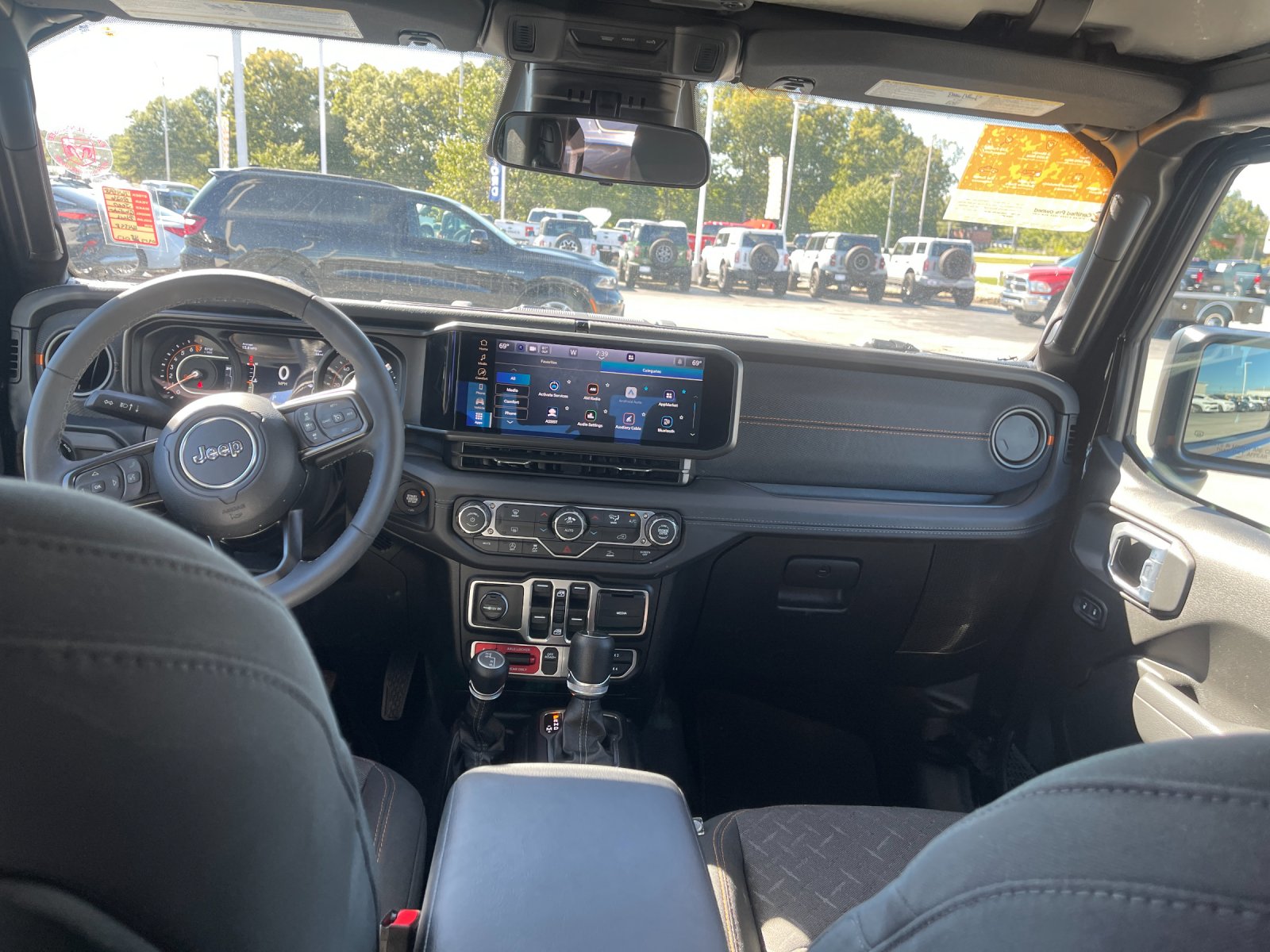Used 2026 Black Jeep Mojave image 15