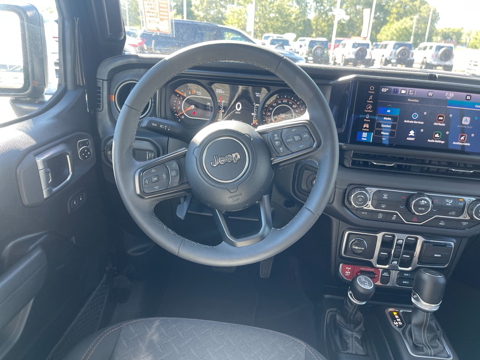 Used 2026 Black Jeep Mojave image 16