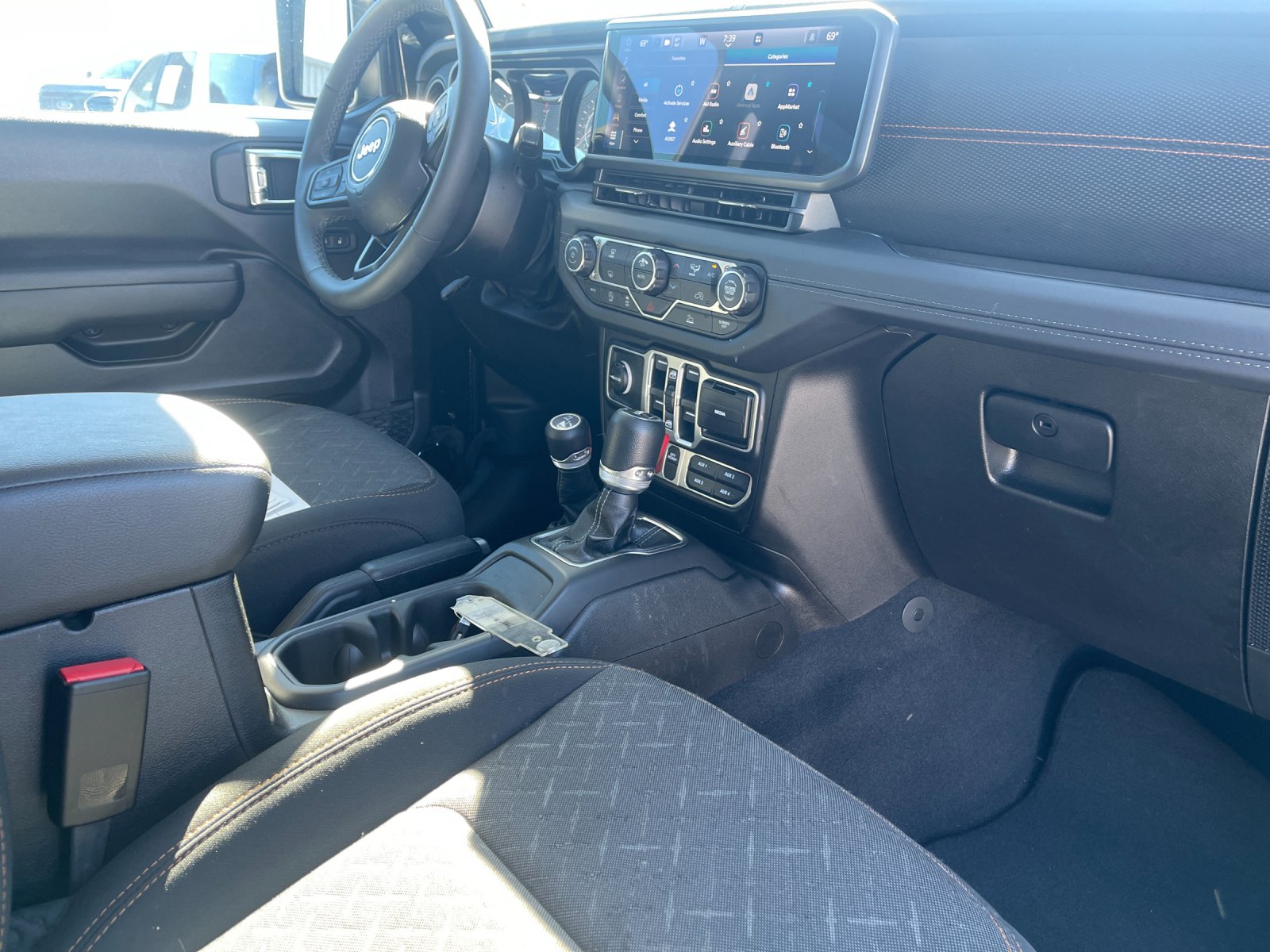 Used 2026 Black Jeep Mojave image 17