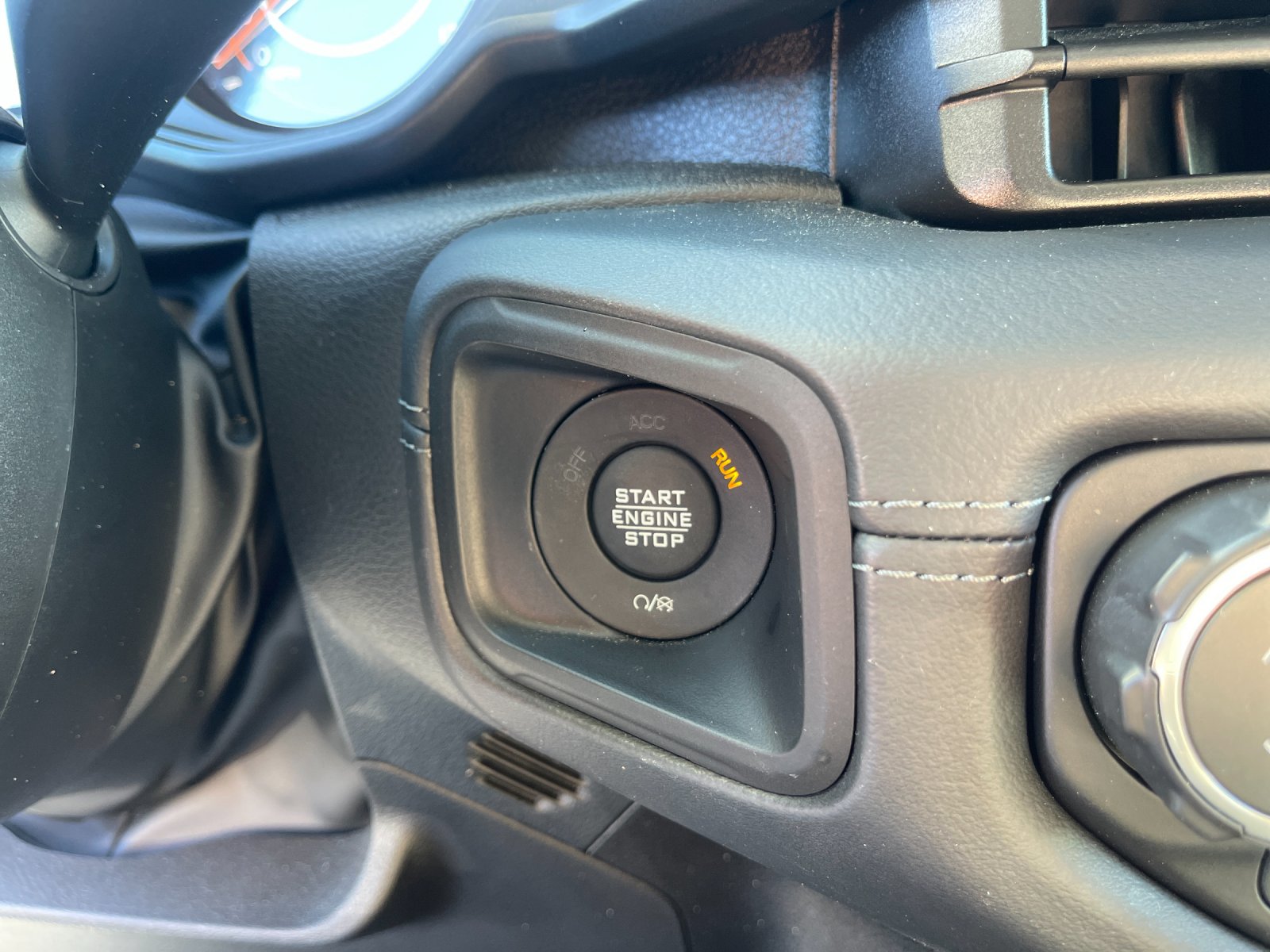 Used 2026 Black Jeep Mojave image 24
