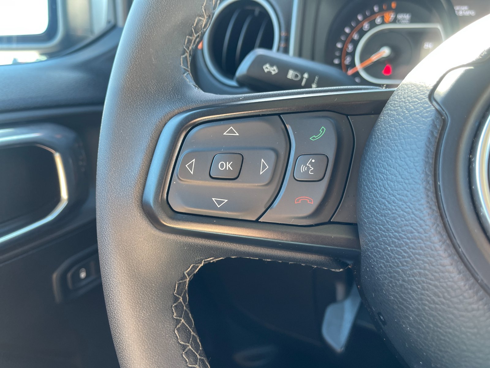 Used 2026 Black Jeep Mojave image 26