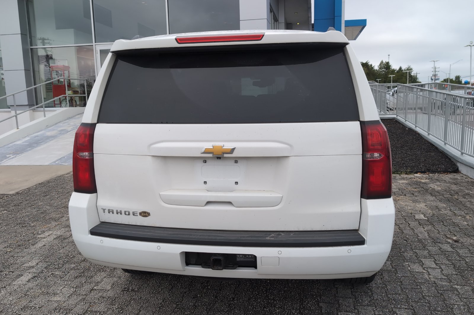 Used 2017 White Chevrolet LT image 7