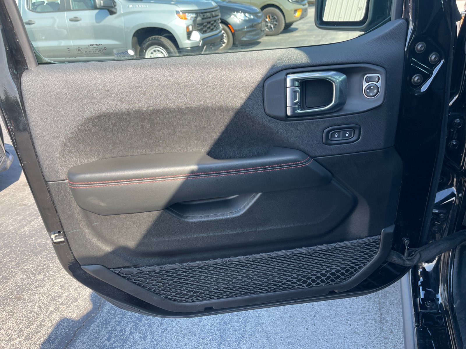 Used 2026 Black Jeep Rubicon image 12
