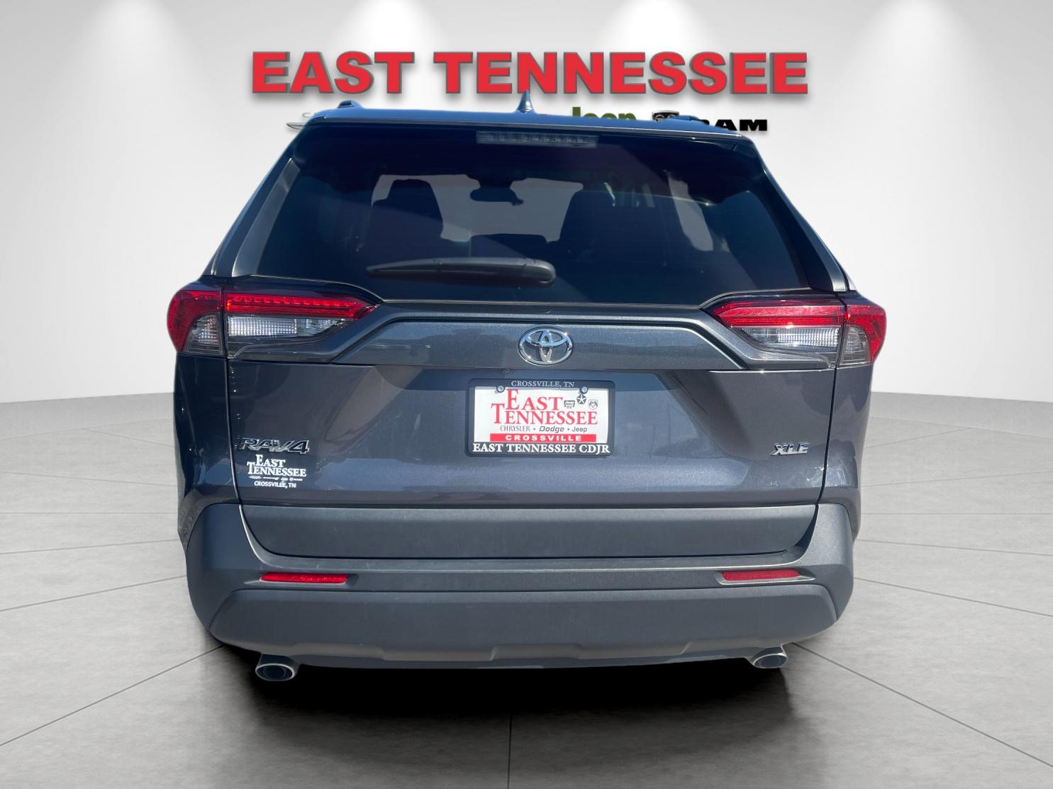 Used 2025 Gray Toyota XLE image 4