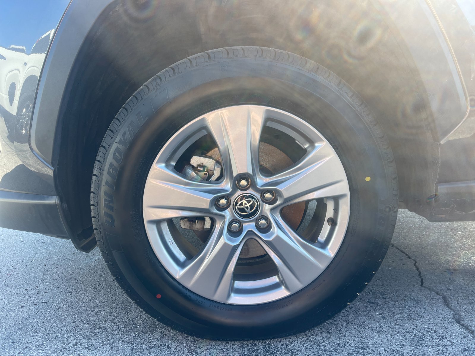 Used 2025 Gray Toyota XLE image 33
