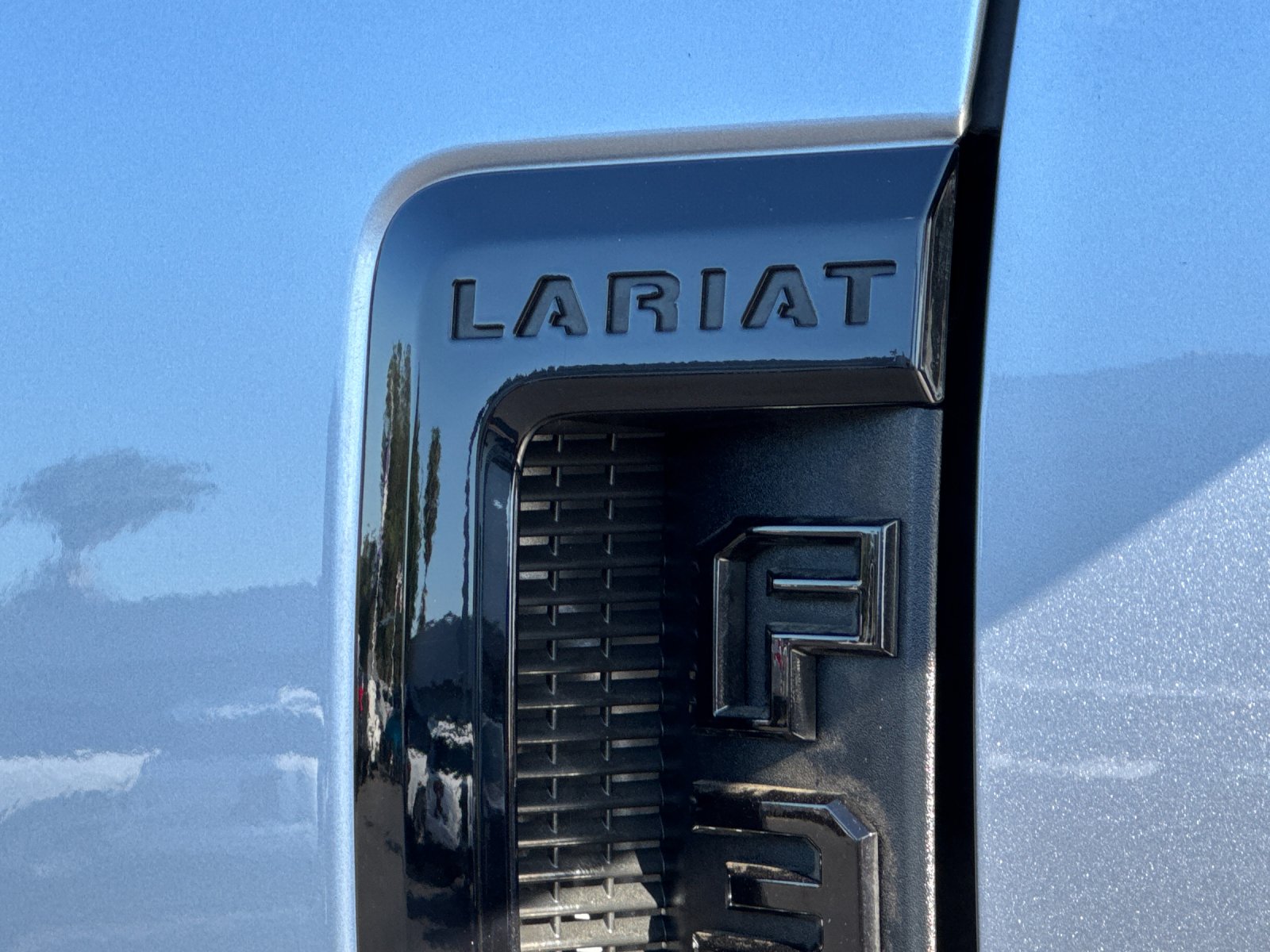Used 2021 Silver Ford Lariat image 25