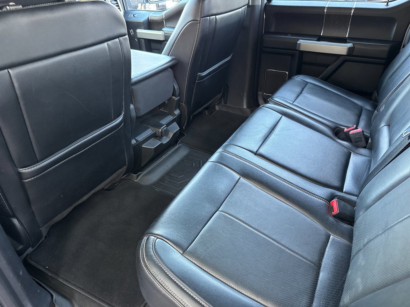 Used 2021 Silver Ford Lariat image 11