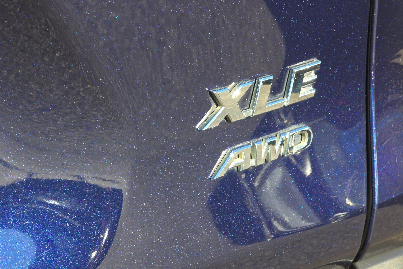 Used 2021  Toyota XLE Premium image 27