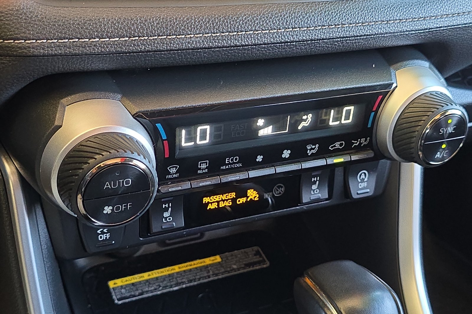 Used 2021  Toyota XLE Premium image 20