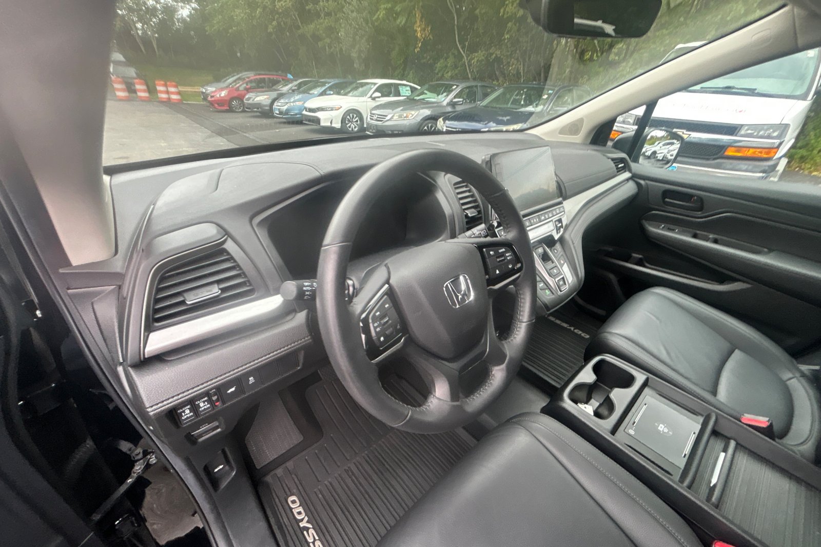 Used 2026 Crystal Black Pearl Honda EX-L image 9
