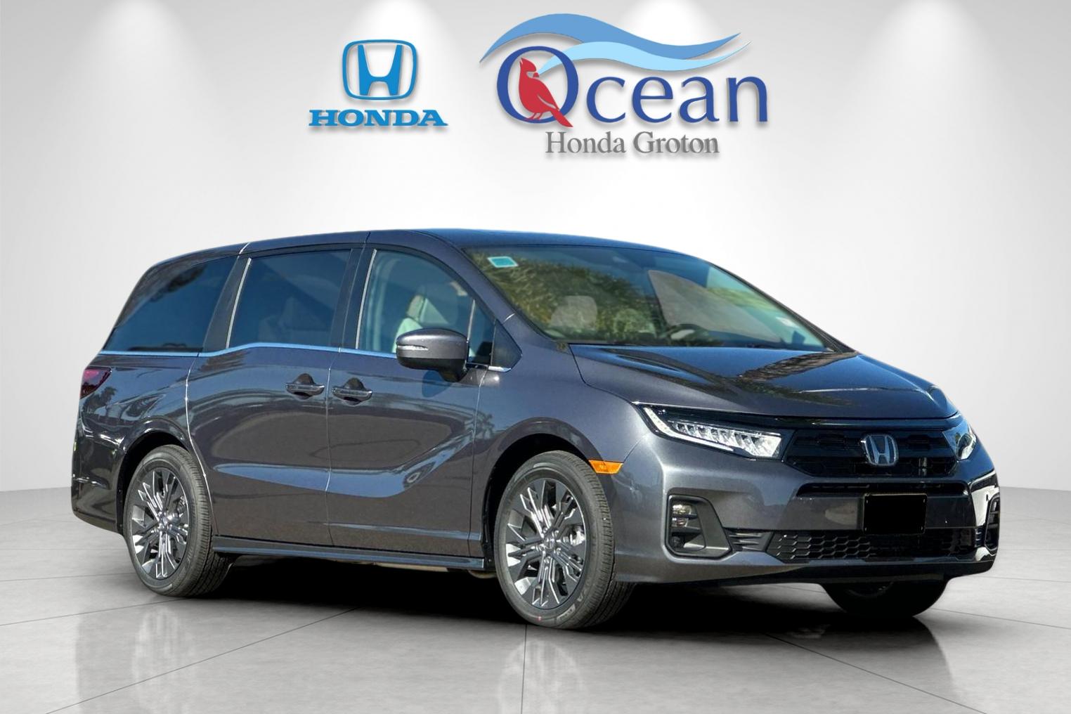 New 2027 Modern Steel Metallic Honda Touring image 7