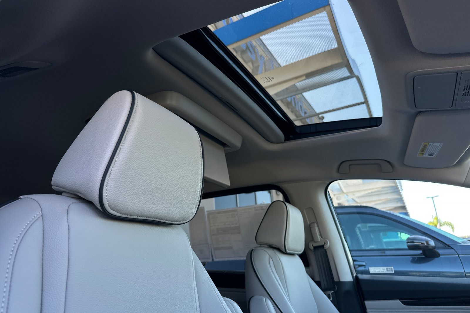 New 2027 Modern Steel Metallic Honda Touring image 20