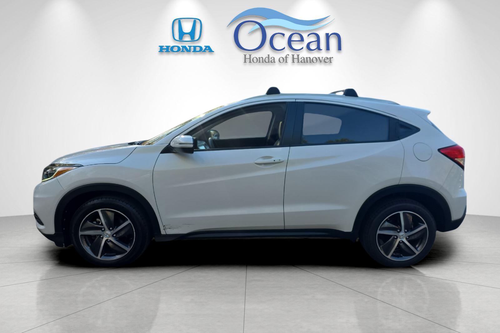 Used 2022 Platinum White Pearl Honda EX image 6