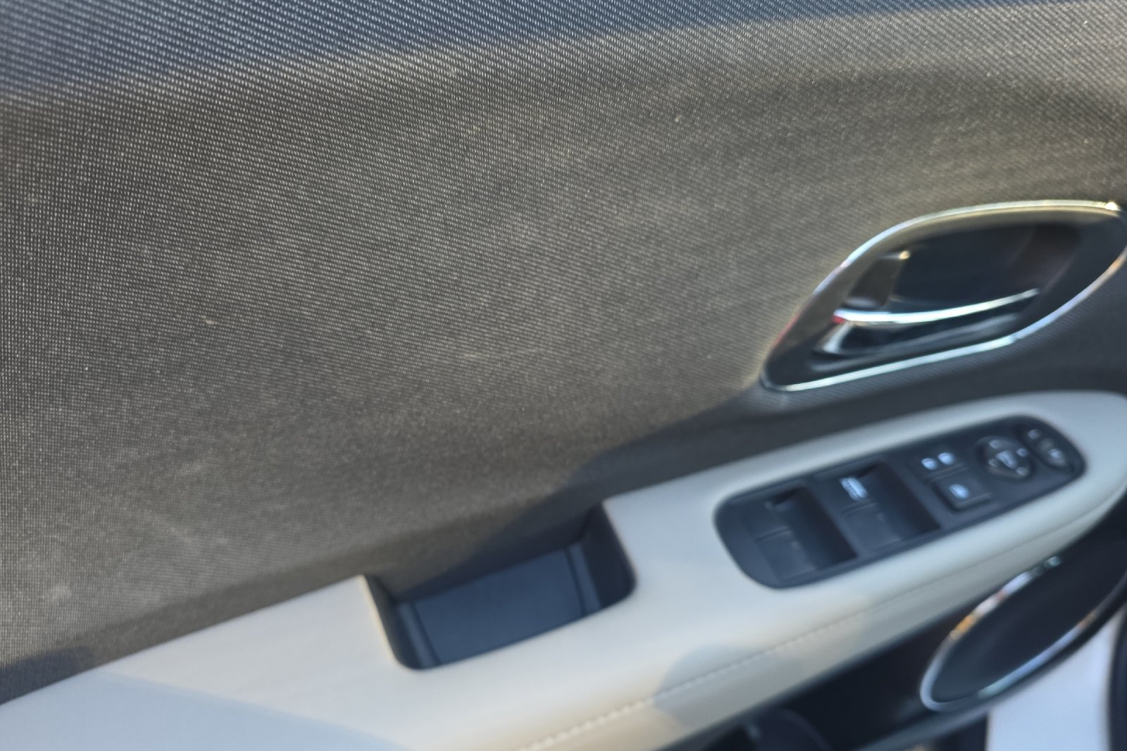 Used 2022 Platinum White Pearl Honda EX image 12