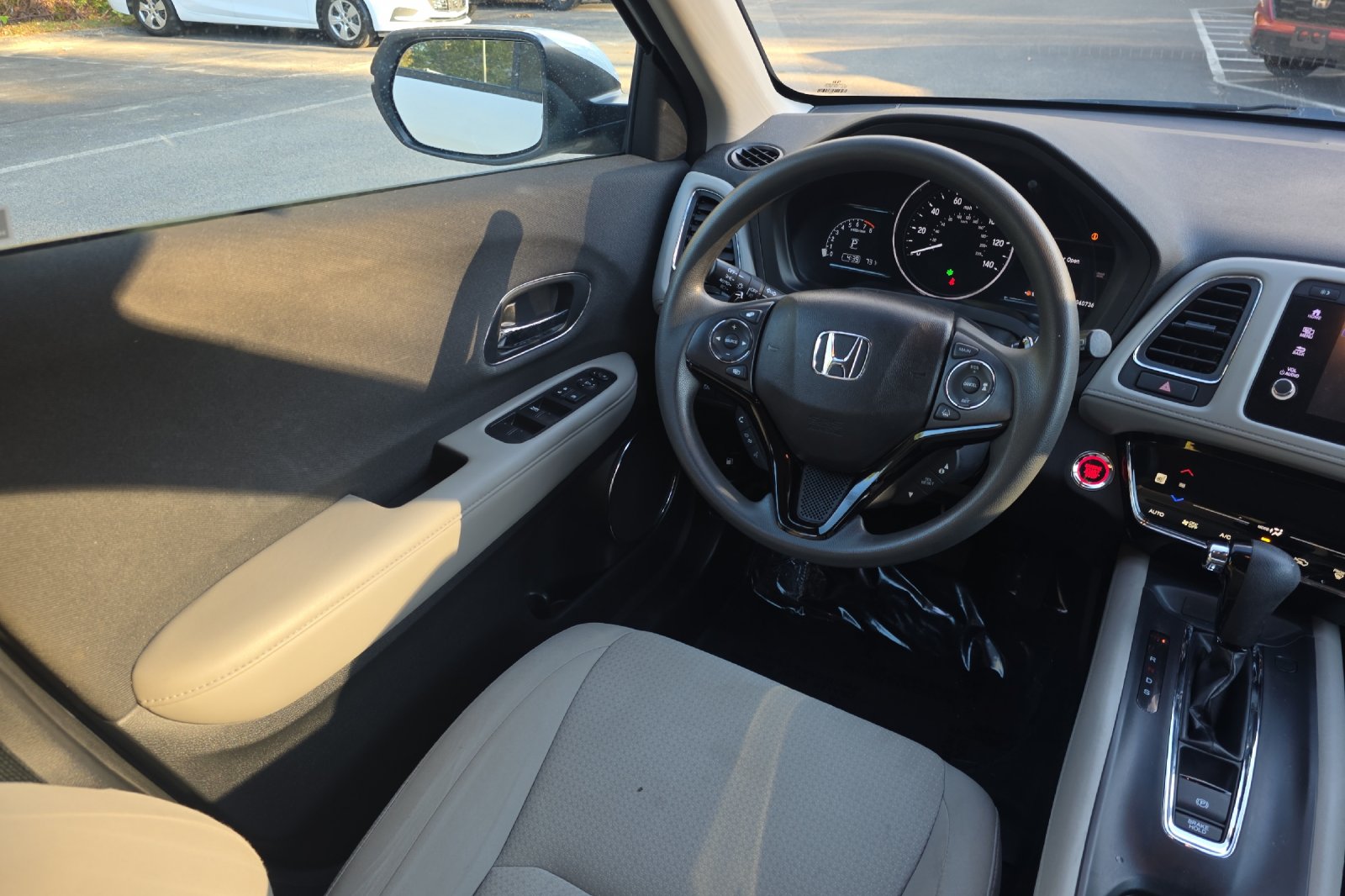 Used 2022 Platinum White Pearl Honda EX image 15