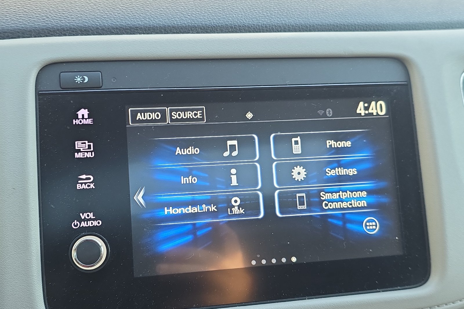Used 2022 Platinum White Pearl Honda EX image 19